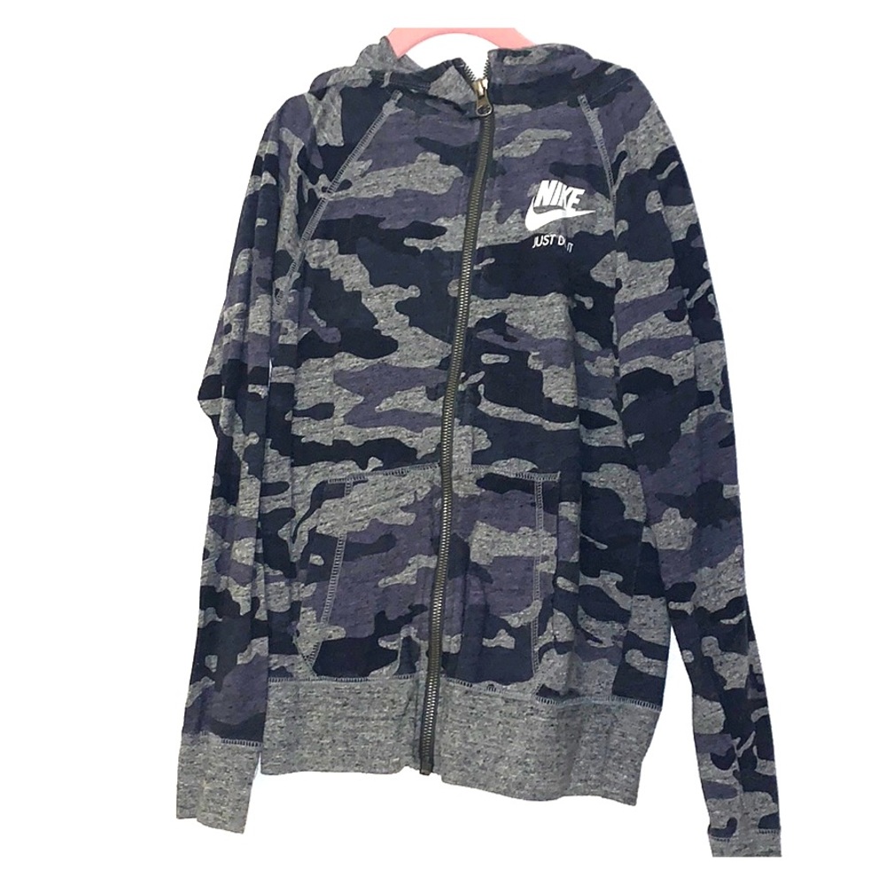 nike hoodie